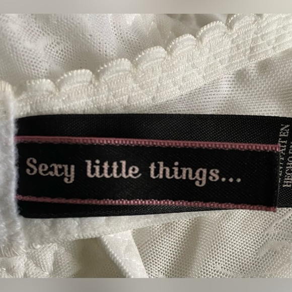 NWOT VS WHT/BLU "Sexy Little Things" Chemise, 36B  *P1056 - Picture 6 of 6